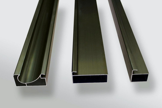 La diversa ventana de aluminio sacada ranurada perfila inflamable incombustible